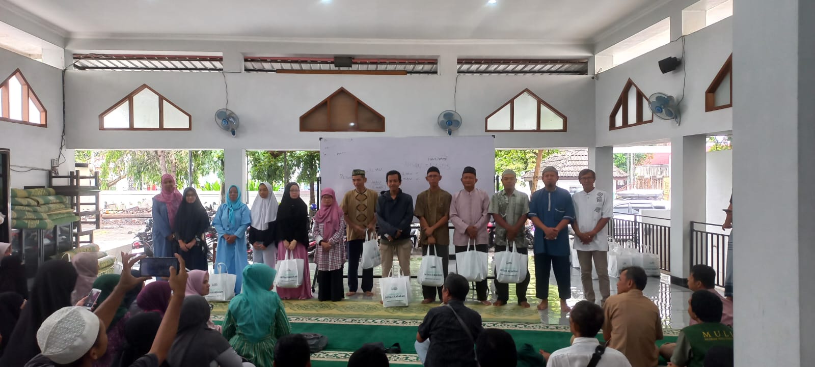 Bakti Sosial